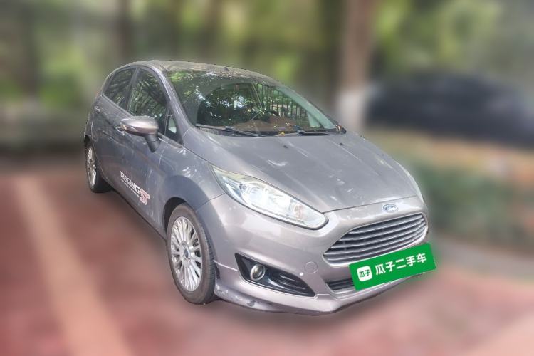 Used Ford Fiesta 2014 Hatchback 1.0 GTDi Automatic Dynamic Model Front Right 45 Deg