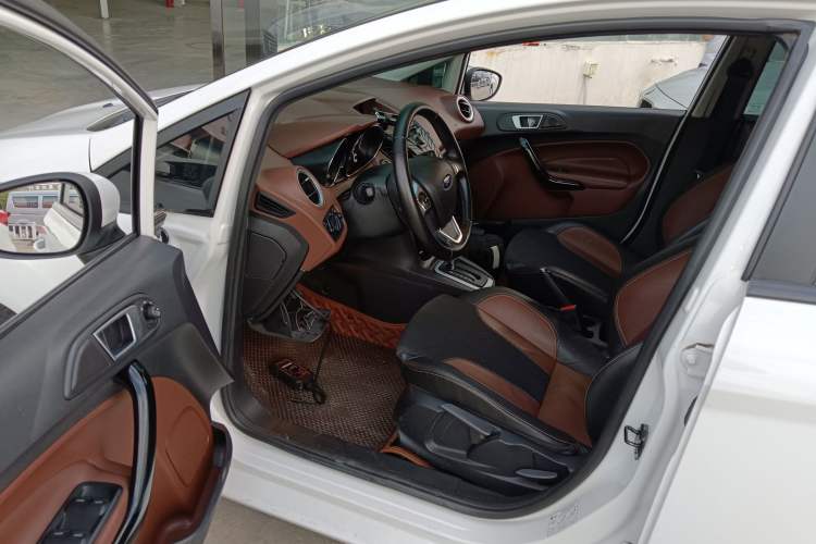 Used Ford Fiesta 2014 Hatchback 1.0 GTDi Automatic Dynamic Model Driver Seat