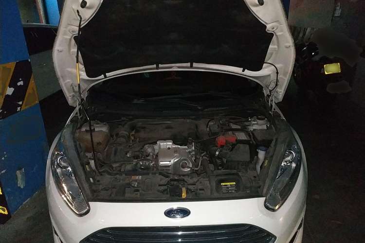 Used Ford Fiesta 2014 Hatchback 1.0 GTDi Automatic Dynamic Model Engine Bay