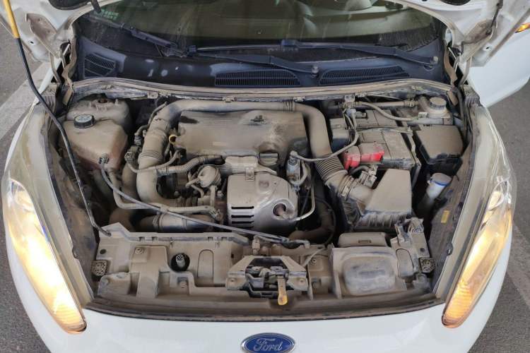 Used Ford Fiesta 2014 Hatchback 1.0 GTDi Automatic Dynamic Model Engine Bay