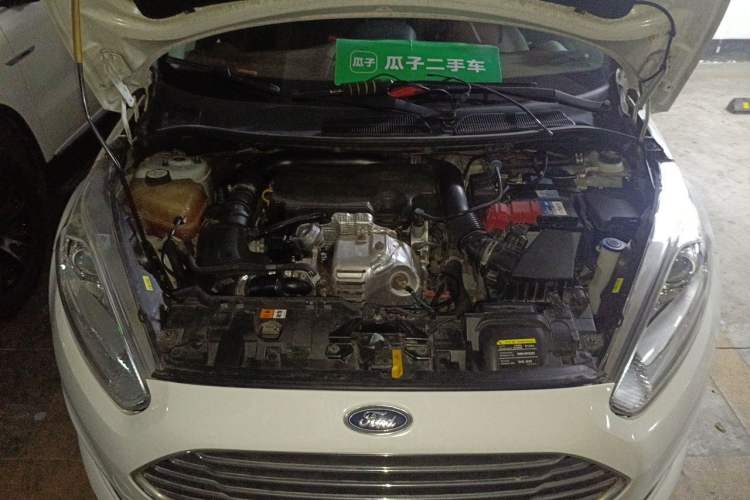Used Ford Fiesta 2014 Hatchback 1.0 GTDi Automatic Dynamic Model Engine Bay