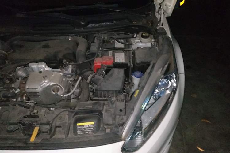 Used Ford Fiesta 2014 Hatchback 1.0 GTDi Automatic Dynamic Model Engine Bay Left
