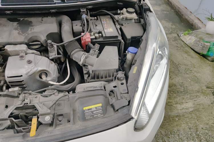 Used Ford Fiesta 2014 Hatchback 1.0 GTDi Automatic Dynamic Model Engine Bay Left