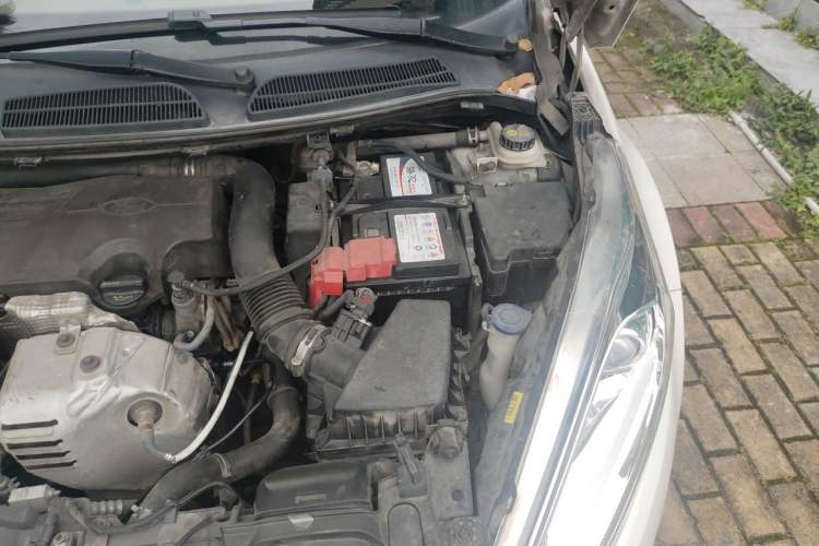 Used Ford Fiesta 2014 Hatchback 1.0 GTDi Automatic Dynamic Model Engine Bay Left