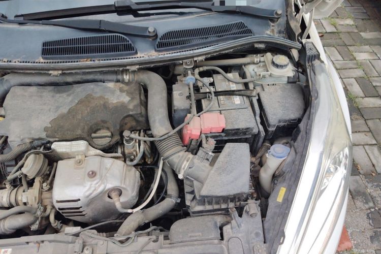 Used Ford Fiesta 2014 Hatchback 1.0 GTDi Automatic Dynamic Model Engine Bay Left