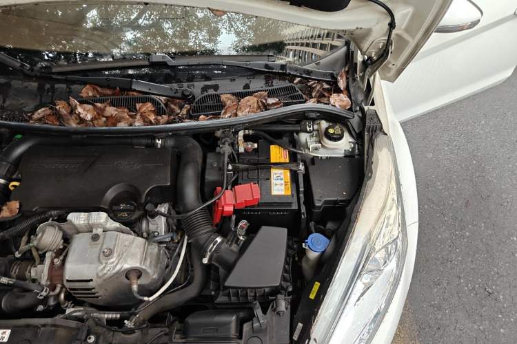 Used Ford Fiesta 2014 Hatchback 1.0 GTDi Automatic Dynamic Model Engine Bay Left