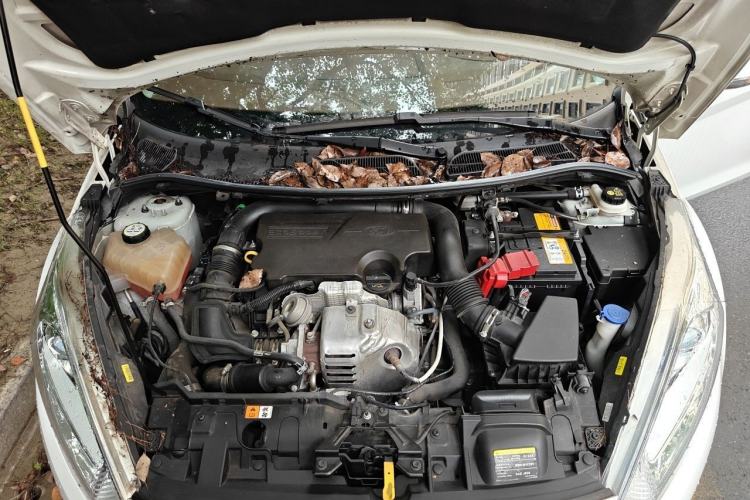 Used Ford Fiesta 2014 Hatchback 1.0 GTDi Automatic Dynamic Model Engine Bay