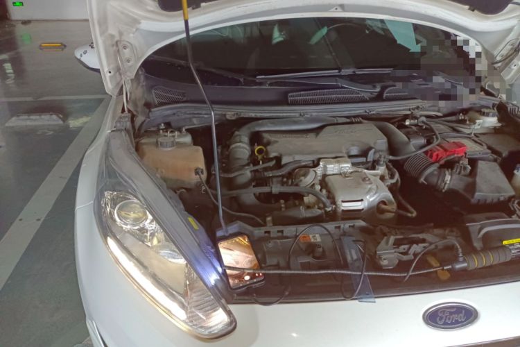 Used Ford Fiesta 2014 Hatchback 1.0 GTDi Automatic Dynamic Model Engine Bay Right