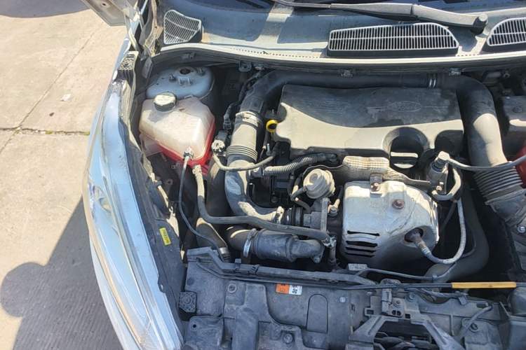 Used Ford Fiesta 2014 Hatchback 1.0 GTDi Automatic Dynamic Model Engine Bay Right