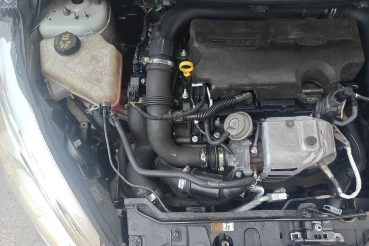 Used Ford Fiesta 2014 Hatchback 1.0 GTDi Automatic Dynamic Model Engine Bay Right