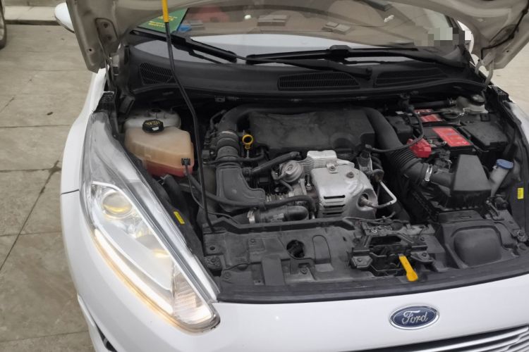 Used Ford Fiesta 2014 Hatchback 1.0 GTDi Automatic Dynamic Model Engine Bay Right
