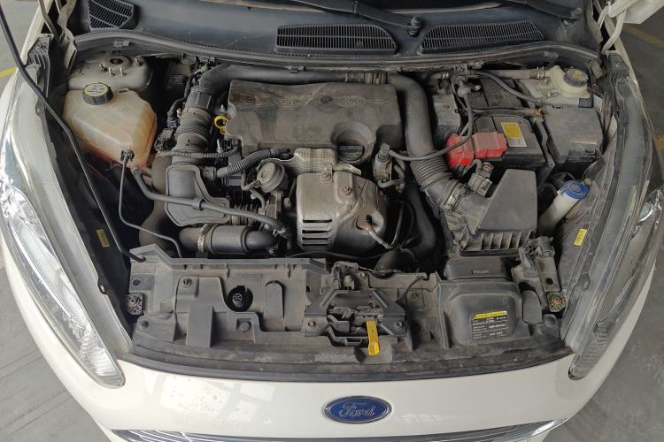 Used Ford Fiesta 2014 Hatchback 1.0 GTDi Automatic Dynamic Model Engine Bay