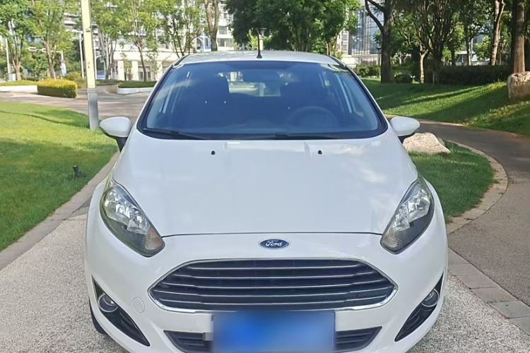 Used Ford Fiesta 2014 Hatchback 1.0 GTDi Automatic Dynamic Model Exterior 1