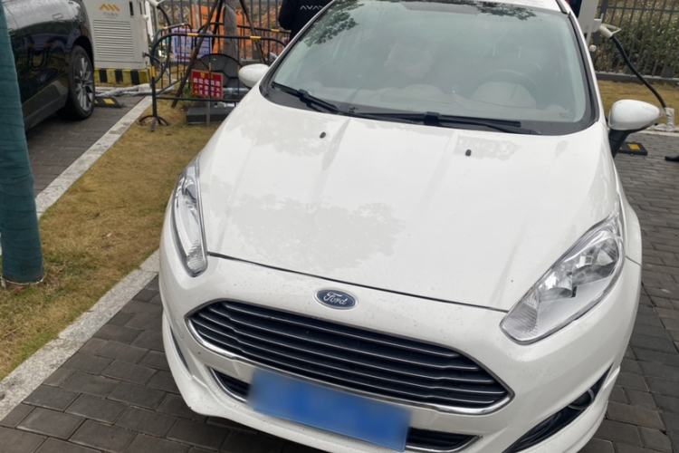 Used Ford Fiesta 2014 Hatchback 1.0 GTDi Automatic Dynamic Model Exterior 1