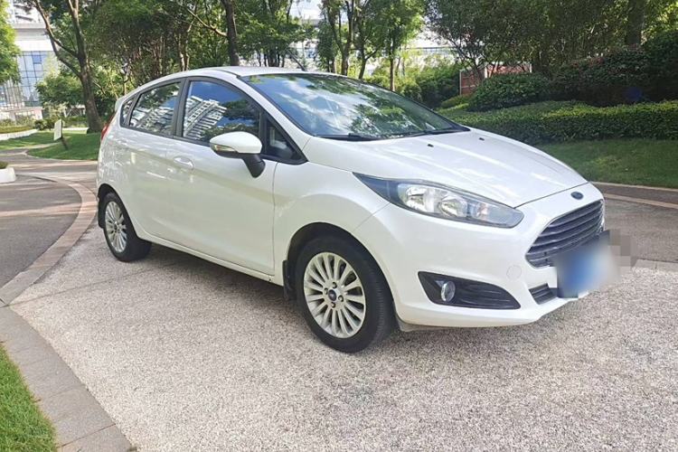 Used Ford Fiesta 2014 Hatchback 1.0 GTDi Automatic Dynamic Model Exterior 2