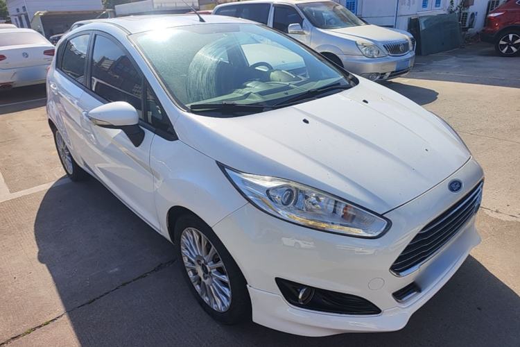 Used Ford Fiesta 2014 Hatchback 1.0 GTDi Automatic Dynamic Model Exterior 2