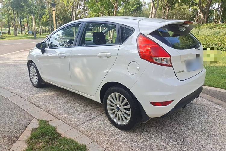 Used Ford Fiesta 2014 Hatchback 1.0 GTDi Automatic Dynamic Model Exterior 3
