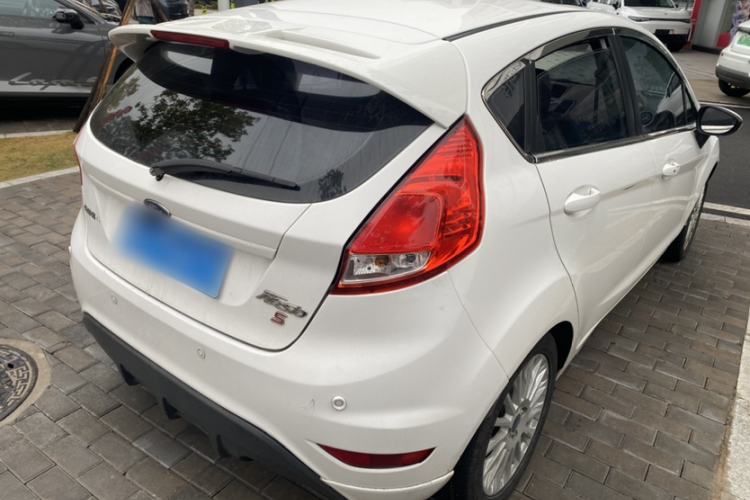 Used Ford Fiesta 2014 Hatchback 1.0 GTDi Automatic Dynamic Model Exterior 3