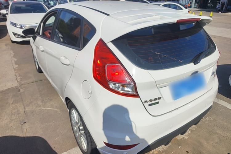 Used Ford Fiesta 2014 Hatchback 1.0 GTDi Automatic Dynamic Model Exterior 3