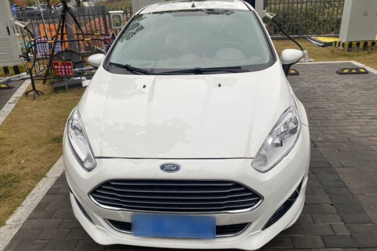 Used Ford Fiesta 2014 Hatchback 1.0 GTDi Automatic Dynamic Model Exterior 5