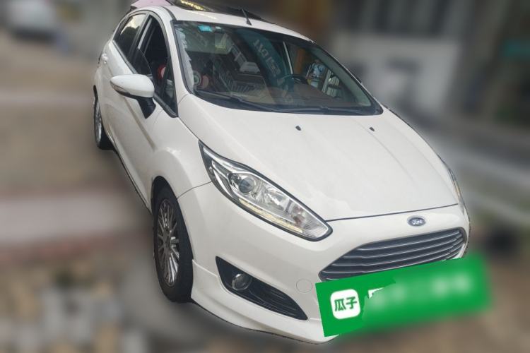 Used Ford Fiesta 2014 Hatchback 1.0 GTDi Automatic Dynamic Model Front Right 45 Deg