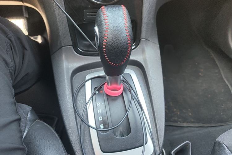 Used Ford Fiesta 2014 Hatchback 1.0 GTDi Automatic Dynamic Model Gear Lever