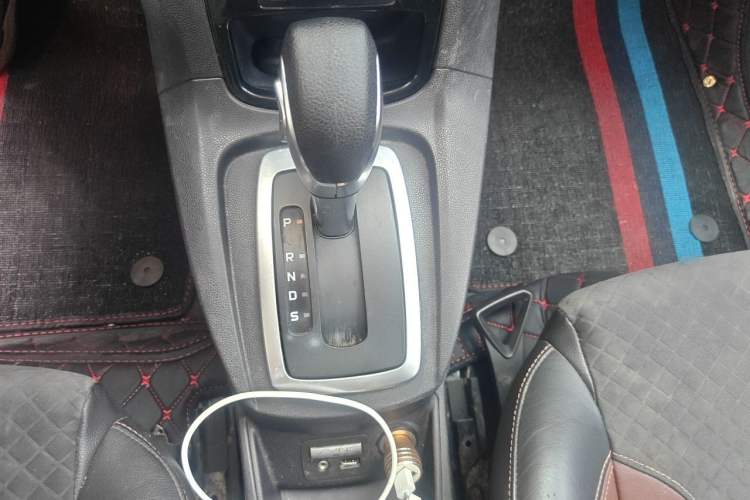 Used Ford Fiesta 2014 Hatchback 1.0 GTDi Automatic Dynamic Model Gear Lever
