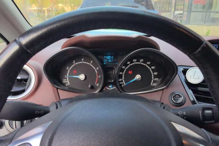 Used Ford Fiesta 2014 Hatchback 1.0 GTDi Automatic Dynamic Model Instrument Cluster