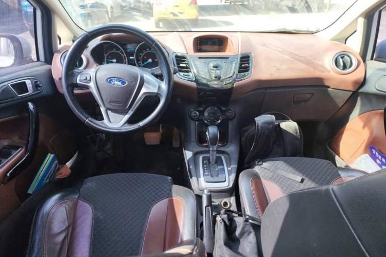 Used Ford Fiesta 2014 Hatchback 1.0 GTDi Automatic Dynamic Model Interior 2