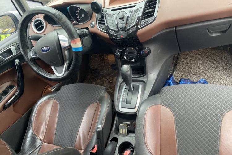 Used Ford Fiesta 2014 Hatchback 1.0 GTDi Automatic Dynamic Model Interior 2