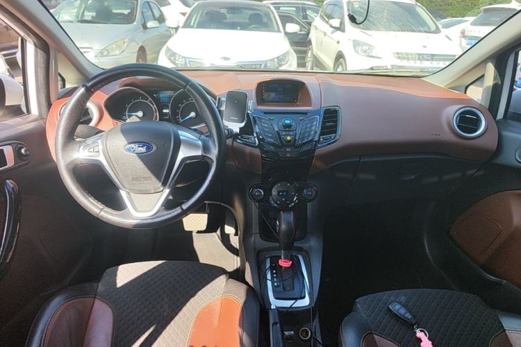 Used Ford Fiesta 2014 Hatchback 1.0 GTDi Automatic Dynamic Model Interior 2