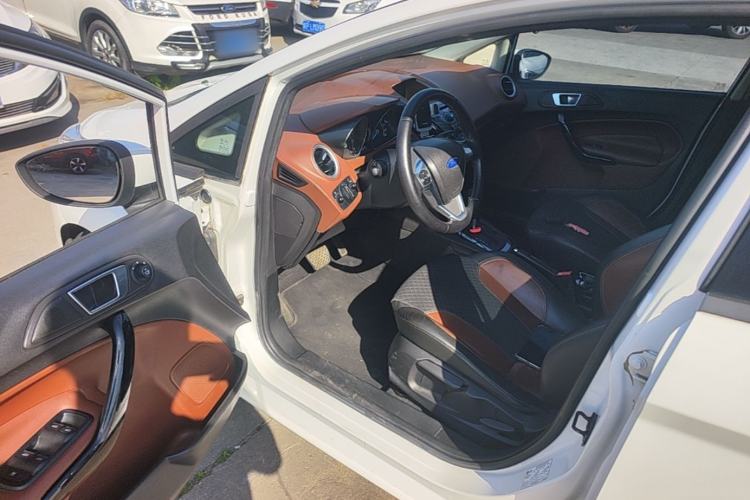 Used Ford Fiesta 2014 Hatchback 1.0 GTDi Automatic Dynamic Model Interior 3
