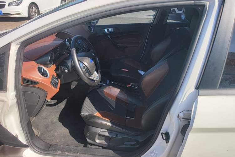 Used Ford Fiesta 2014 Hatchback 1.0 GTDi Automatic Dynamic Model Left Front Seat
