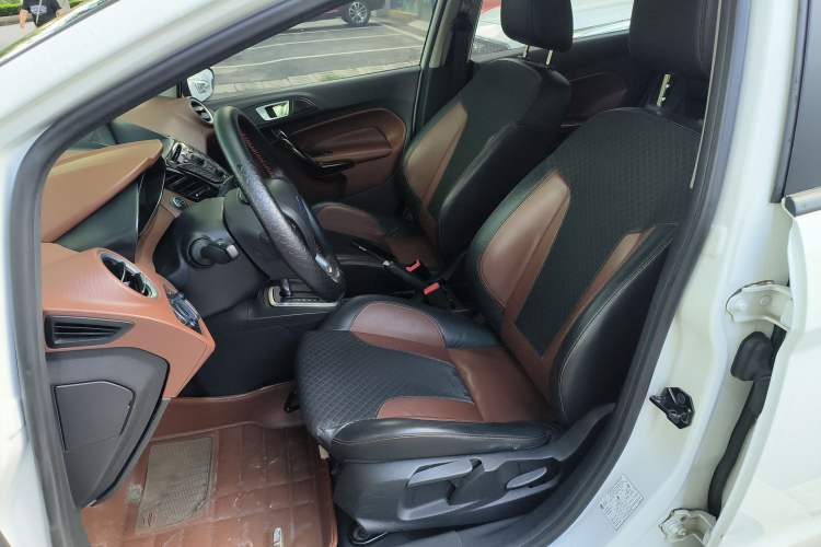 Used Ford Fiesta 2014 Hatchback 1.0 GTDi Automatic Dynamic Model Left Front Seat