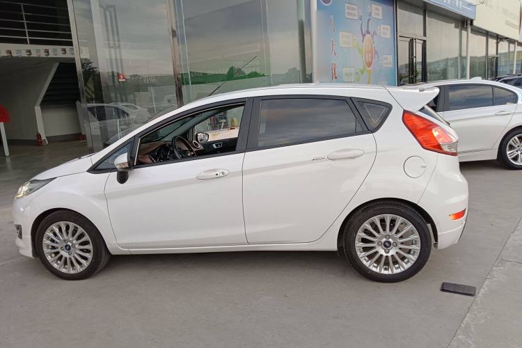 Used Ford Fiesta 2014 Hatchback 1.0 GTDi Automatic Dynamic Model Left Side