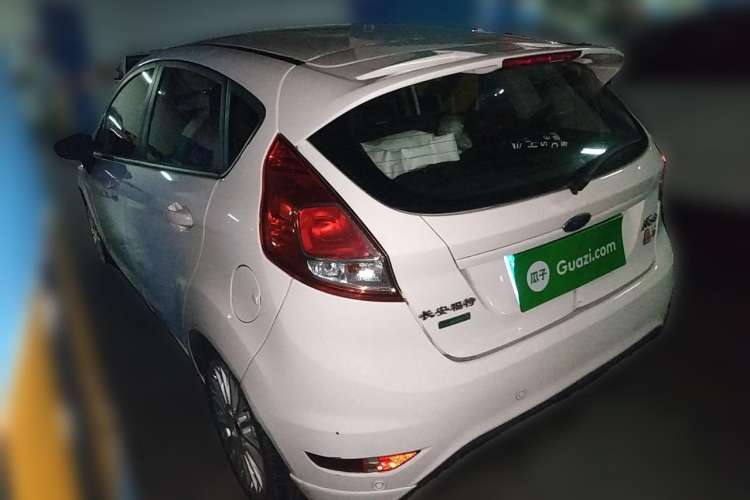 Used Ford Fiesta 2014 Hatchback 1.0 GTDi Automatic Dynamic Model Rear Left 45 Deg