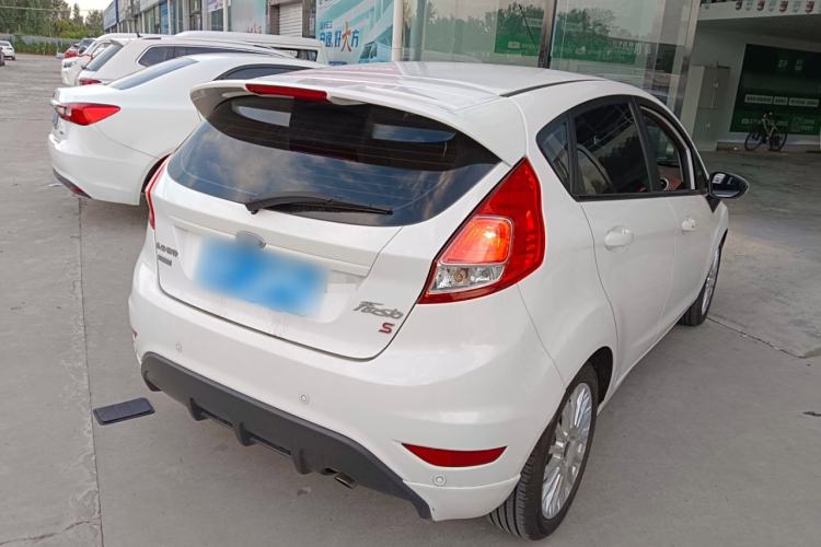 Used Ford Fiesta 2014 Hatchback 1.0 GTDi Automatic Dynamic Model Rear Right 45 Deg