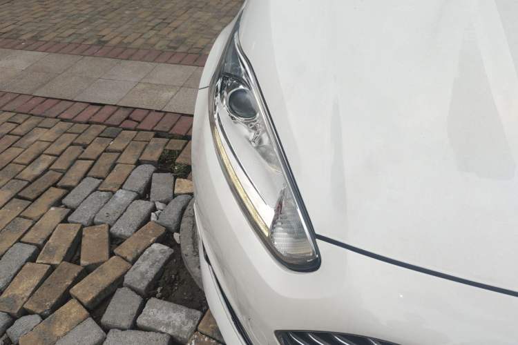 Used Ford Fiesta 2014 Hatchback 1.0 GTDi Automatic Dynamic Model Right Front Headlight