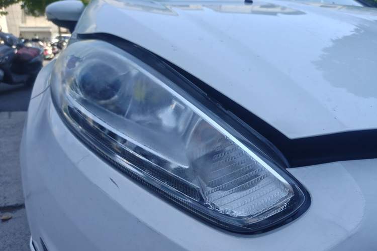 Used Ford Fiesta 2014 Hatchback 1.0 GTDi Automatic Dynamic Model Right Front Headlight