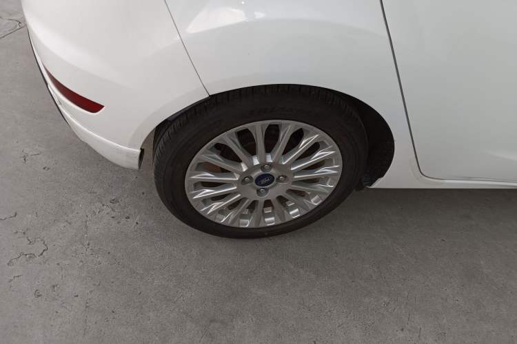 Used Ford Fiesta 2014 Hatchback 1.0 GTDi Automatic Dynamic Model Right Rear Wheel Hub