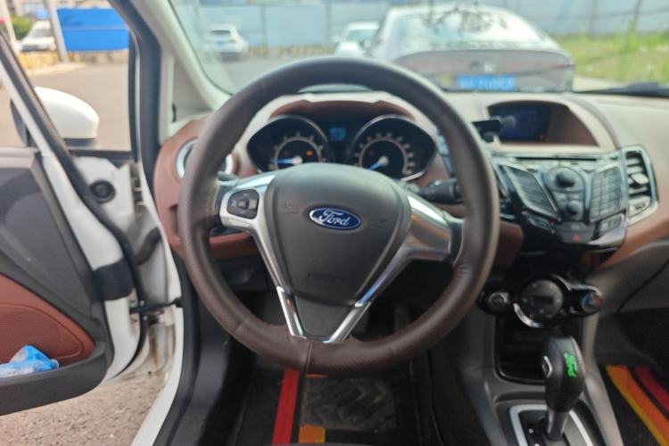 Used Ford Fiesta 2014 Hatchback 1.0 GTDi Automatic Dynamic Model Steering Wheel