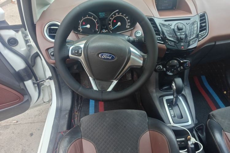 Used Ford Fiesta 2014 Hatchback 1.0 GTDi Automatic Dynamic Model Steering Wheel
