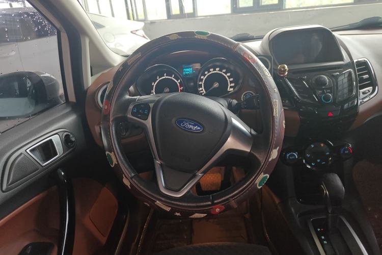 Used Ford Fiesta 2014 Hatchback 1.0 GTDi Automatic Dynamic Model Steering Wheel