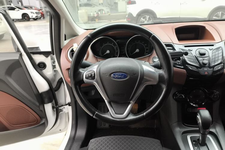 Used Ford Fiesta 2014 Hatchback 1.0 GTDi Automatic Dynamic Model Steering Wheel