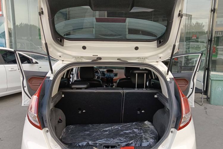 Used Ford Fiesta 2014 Hatchback 1.0 GTDi Automatic Dynamic Model Trunk