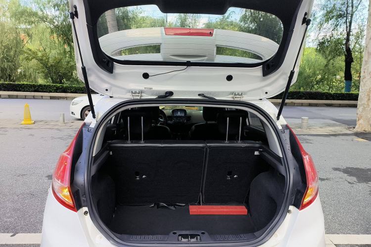 Used Ford Fiesta 2014 Hatchback 1.0 GTDi Automatic Dynamic Model Trunk