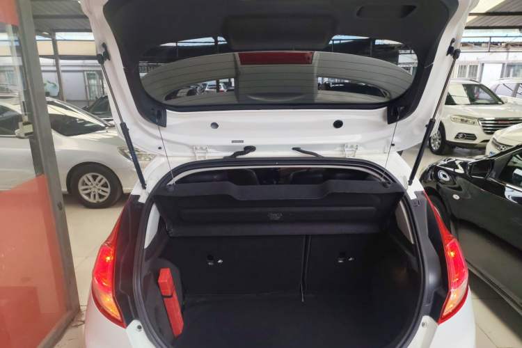 Used Ford Fiesta 2014 Hatchback 1.0 GTDi Automatic Dynamic Model Trunk