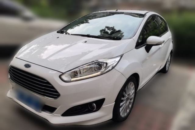 Ford Fiesta 2014 Hatchback 1.0 GTDi Automatic Dynamic Model usado