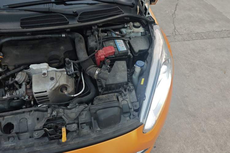 Used Ford Fiesta 2014 Hatchback 1.0 GTDi Automatic Dynamic Model Engine Bay Left