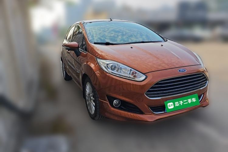 Used Ford Fiesta 2014 Hatchback 1.0 GTDi Automatic Dynamic Model Front Right 45 Deg
